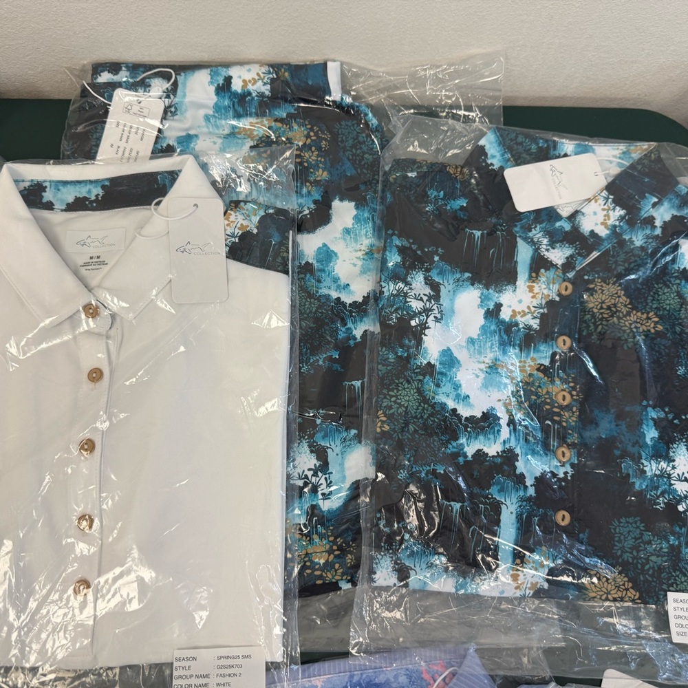 4 pc Greg Norman Collection in Blue and Green Print bundle - Picture 4 of 5